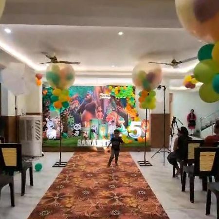 Mythri Residency Hotel Hubli Exterior foto