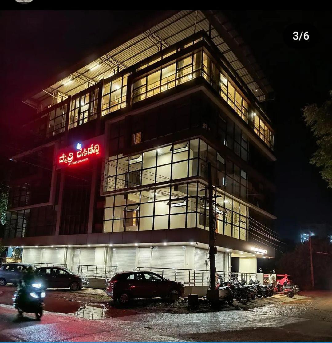 Mythri Residency Hotel Hubli Exterior foto